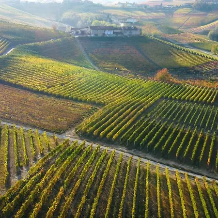 Cascina Rocca ファームステイ ラ・モッラ
