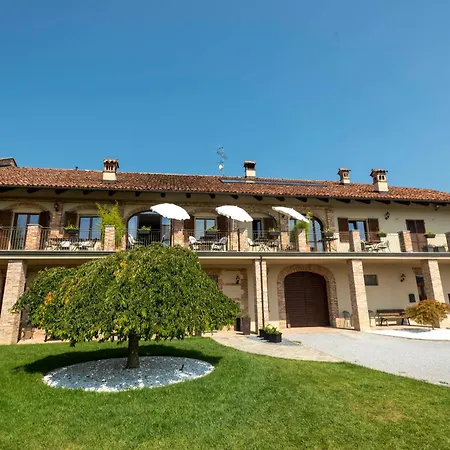 Cascina Rocca ファームステイ ラ・モッラ