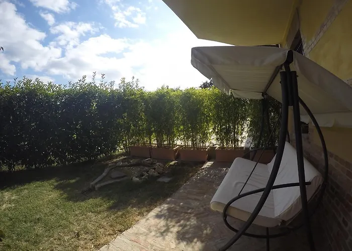 Cascina Rocca Çiftlik konaklama *